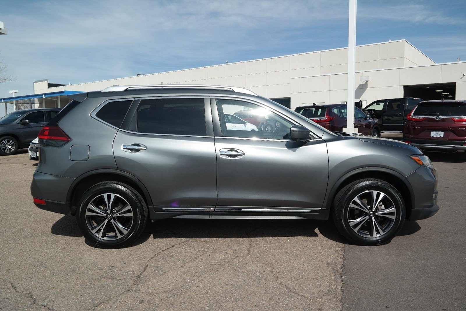 PreOwned 2018 Nissan Rogue SL Sport Utility in Greeley 